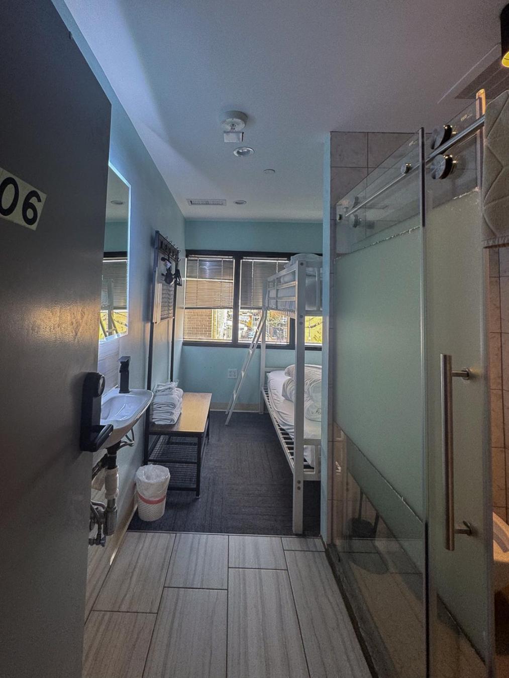 U Street Capsule Kapselhotel