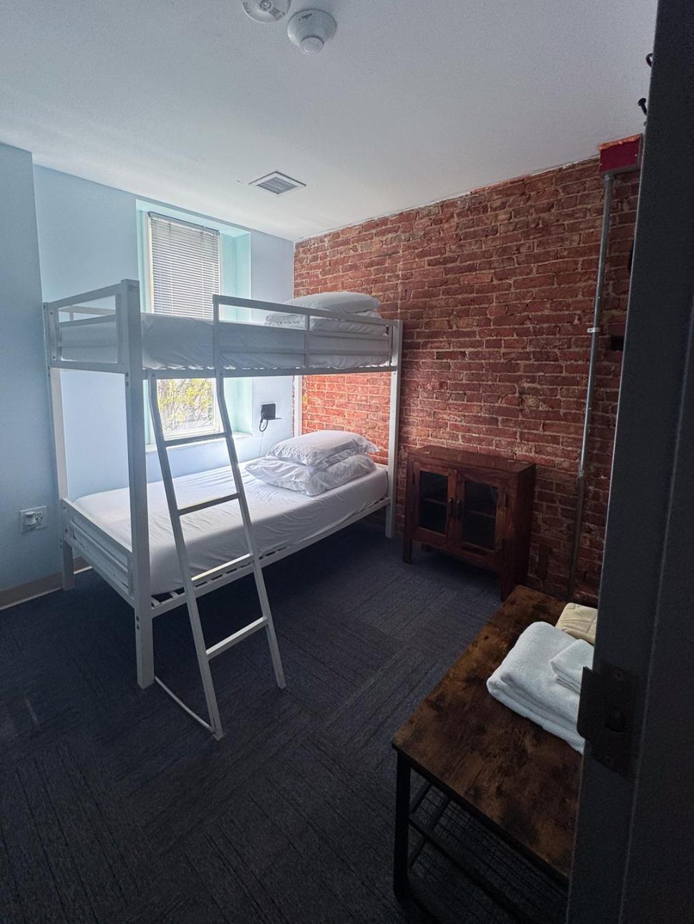 Kapselhotel U Street Capsule