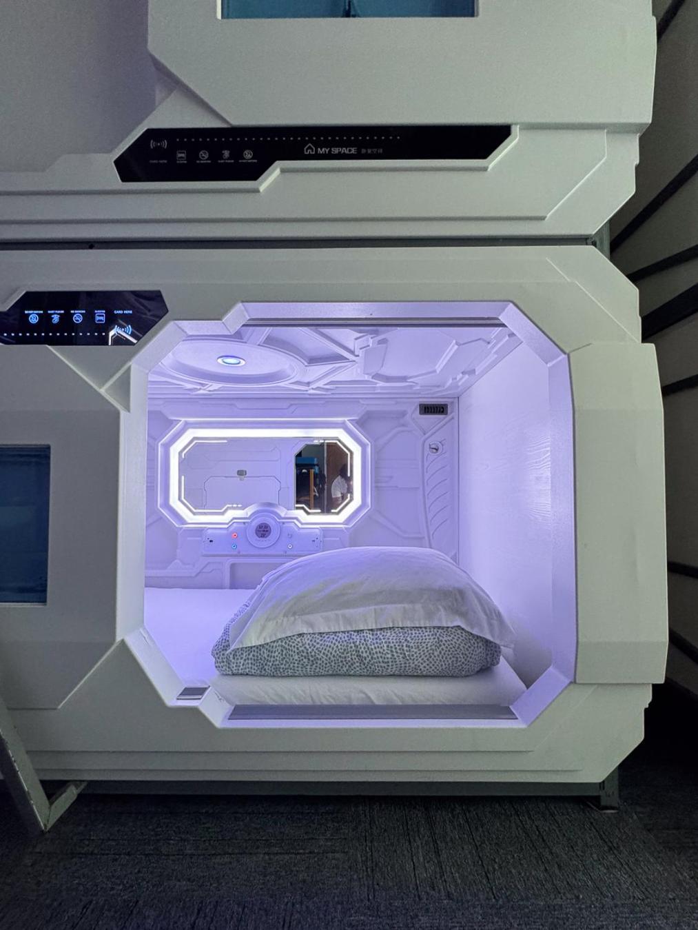 U Street Capsule Kapselhotel 2*