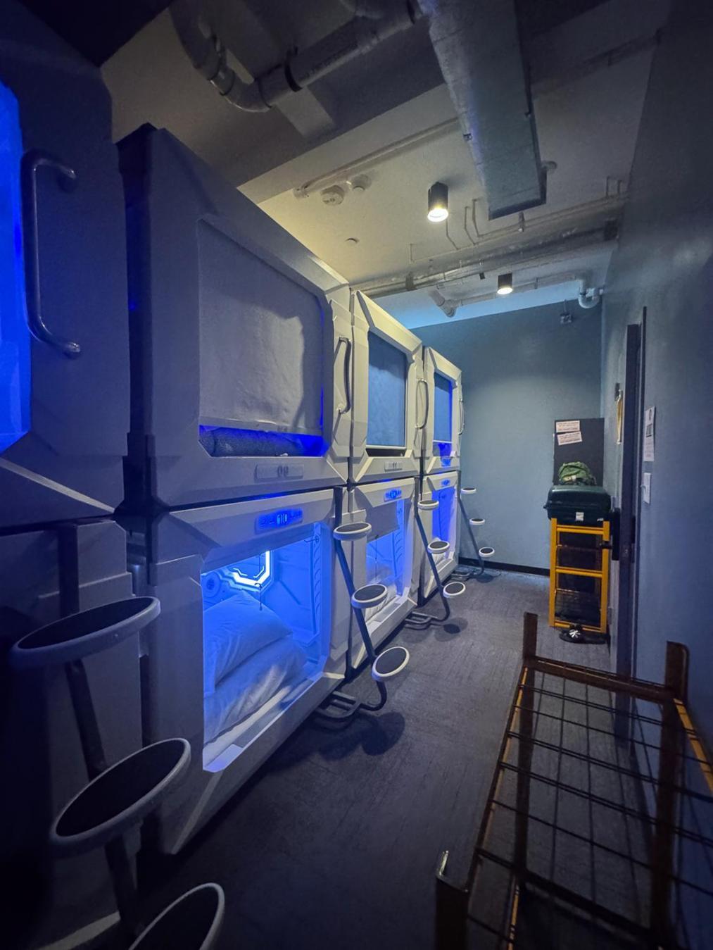 U Street Capsule Kapselhotel 2*